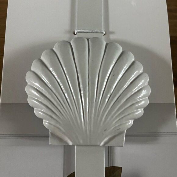 NEW Sonoma Shell Metal Door Hanger for Wreaths (Beach Vibes) - Picture 3 of 7